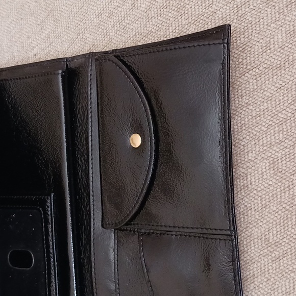Hobo International black patent leather envelope clutch - Picture 7 of 11